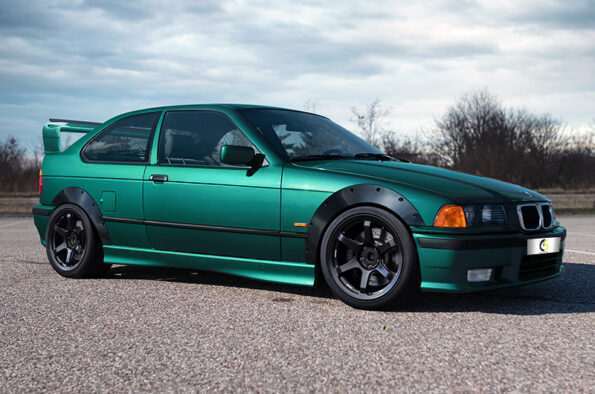 Φρύδια Φτερών BMW E36 Compact