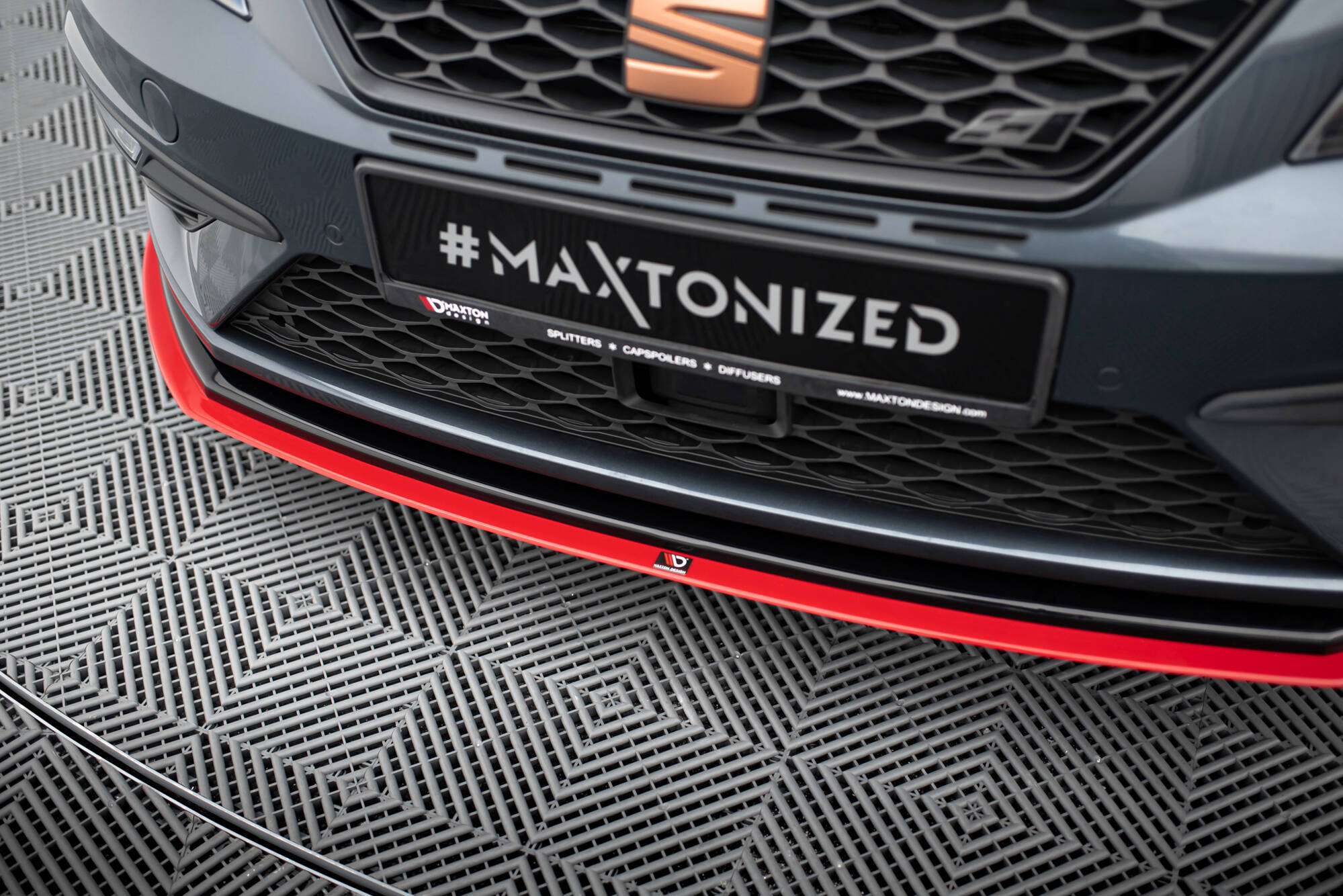 pol_po_Front-Splitter-V-3-Seat-Leon-Cupra-FR-Mk3-FL-5670_4 pol_po_Front-Splitter-V-3-Seat-Leon-Cupra-FR-Mk3-FL-5670_4