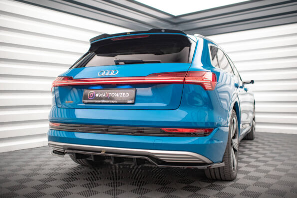 Πίσω Σπόιλερ (with vertical bars) Audi e-tron