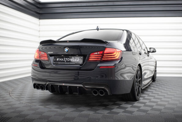 Πίσω Valance V.2 BMW 5 M-Pack F10 / F11 (Version with two double exhausts)
