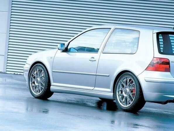 SIDE SKIRTS VW GOLF 4 25’TH ANNIVERSARY LOOK