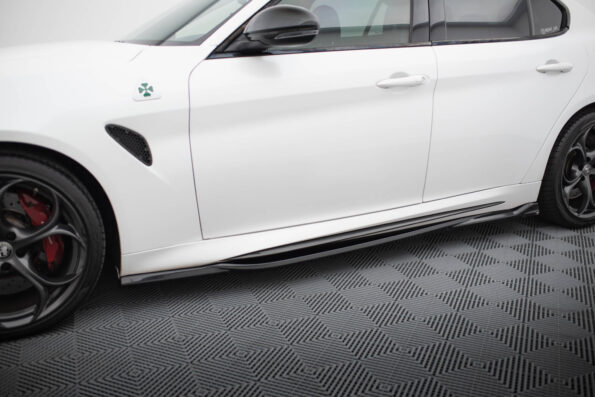 Μαρσπιέ Alfa Romeo Giulia Quadrifoglio