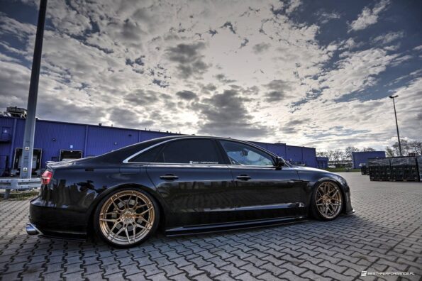 Μαρσπιέ Audi S8 D4 FL