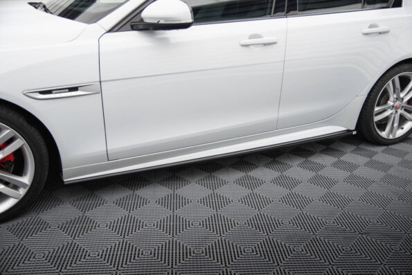 Μαρσπιέ Jaguar XE R-Sport X760