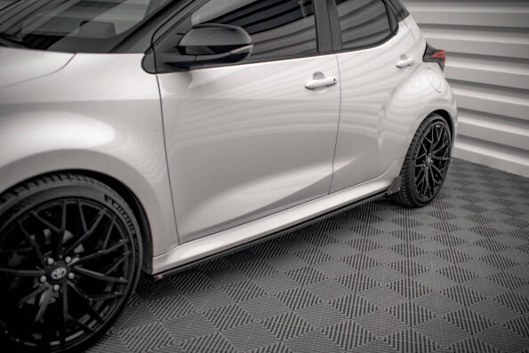 Μαρσπιέ  V.1 + Flaps Toyota Yaris Mk4