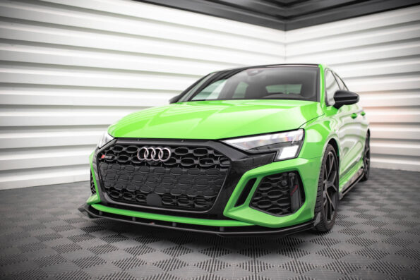 Street Pro Εμπρός Σπόιλερ V.1 + Flaps Audi RS3 8Y