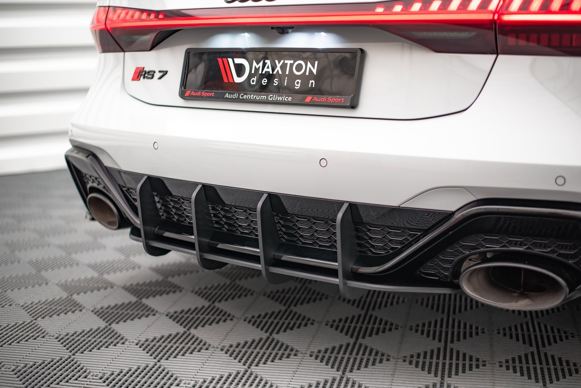 pol_po_Street-Pro-Rear-Diffuser-Audi-RS7-C8-RS6-C8-13055_4 pol_po_Street-Pro-Rear-Diffuser-Audi-RS7-C8-RS6-C8-13055_4