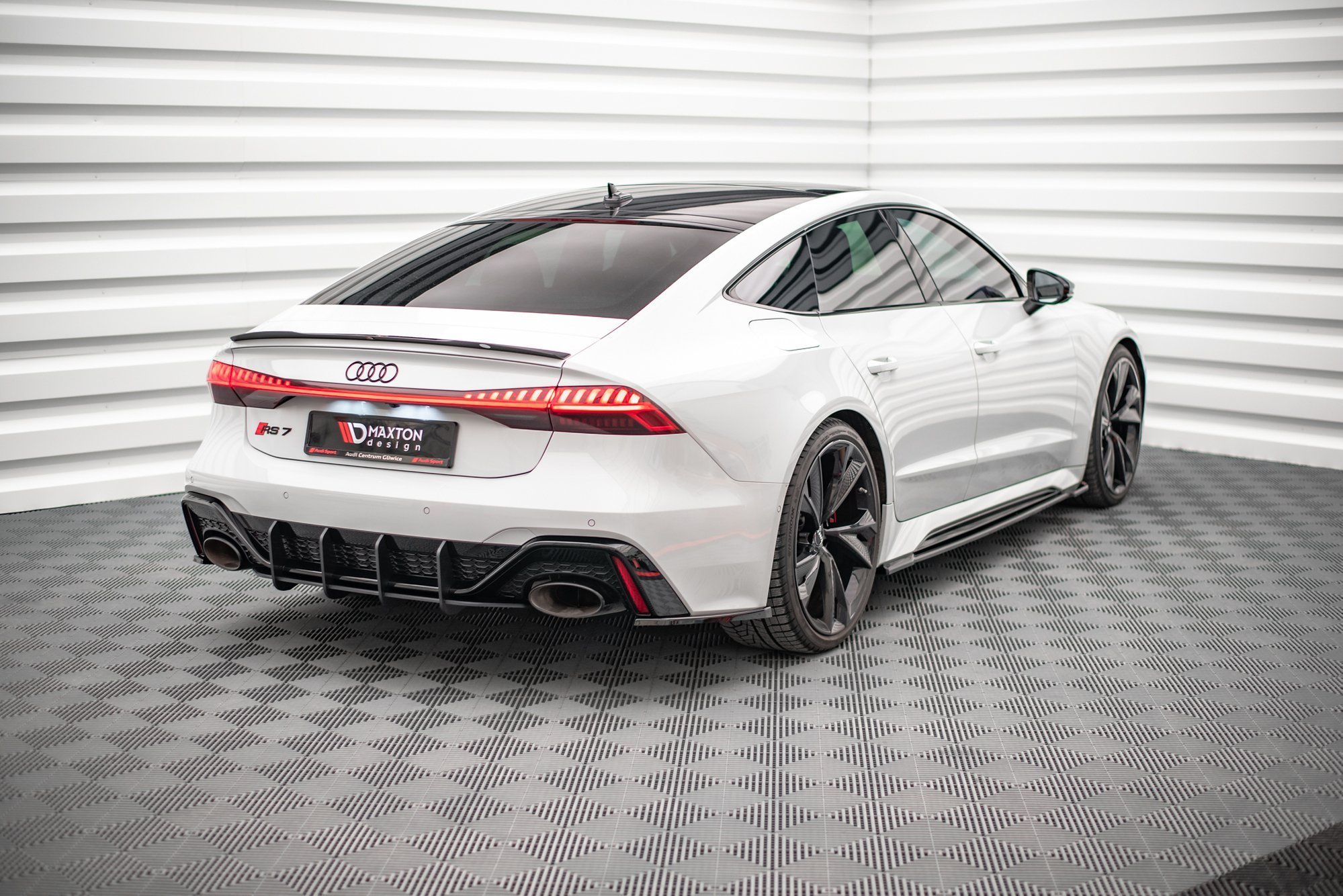 pol_po_Street-Pro-Rear-Diffuser-Audi-RS7-C8-RS6-C8-13055_6 pol_po_Street-Pro-Rear-Diffuser-Audi-RS7-C8-RS6-C8-13055_6