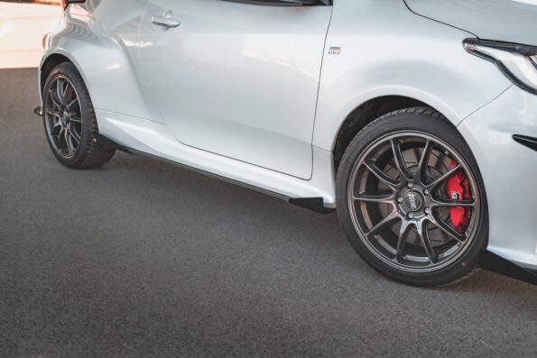 Street Pro Μαρσπιέ + Flaps Toyota GR Yaris Mk4