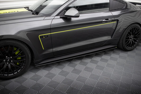Street Pro Μαρσπιέ Ford Mustang GT Mk6