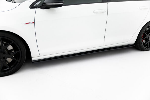 Street Pro Μαρσπιέ VW Golf 7 GTI