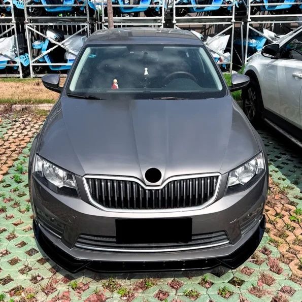 Εμπρός Splitter Skoda Octavia III 13-17